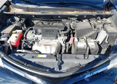 2018 Toyota Rav4 Xle из США, поврежденный, VIN 2T3RFREV2JW802559